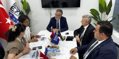 Kore firmaları ile SAHA İstanbul firmaları bir araya getirilerek IDEF 2025'te B2B görüşmeleri yapıldı