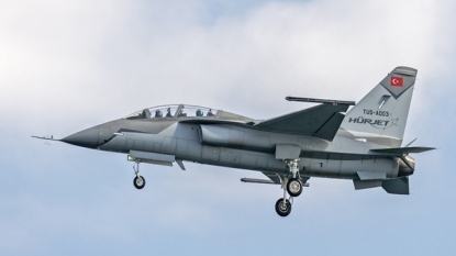 HÜRJET 3 koldan hedefe ilerliyor